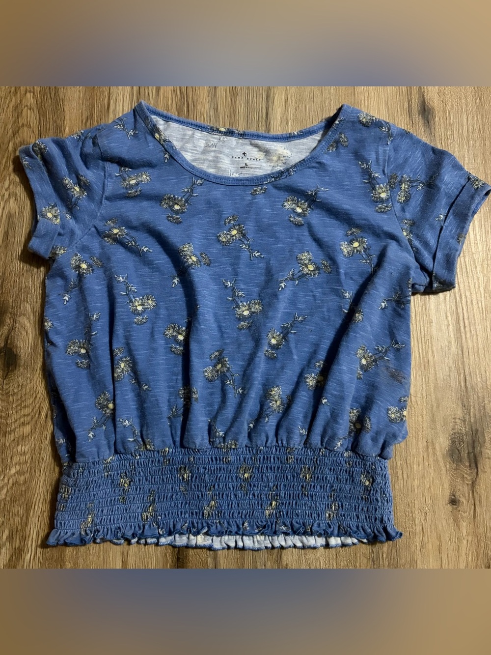 True Craft - Blue Floral Smocked-Hem Shirt - Size Large